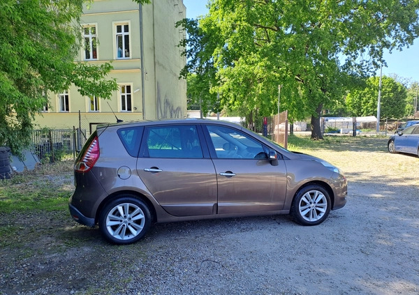 Renault Scenic cena 22900 przebieg: 205000, rok produkcji 2011 z Jarosław małe 121